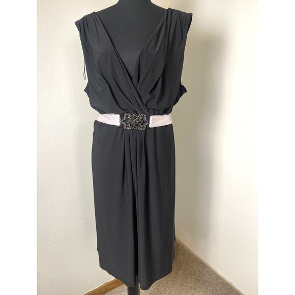 NWT Fashion Bug Women's Avant Garde Glam Belted Short Sleeve Dress Black 22W - Picture 1 of 13